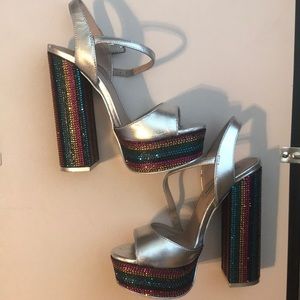 STEVE MADDEN SIZE 5 RAINBOW JEWELED HEELS